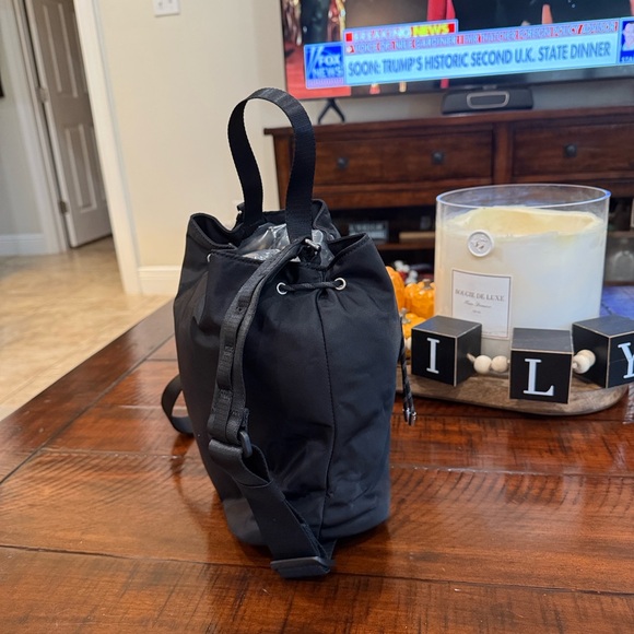 LuluLemon Black Nylon Drawstring Bucket Purse Tote - Picture 4 of 5